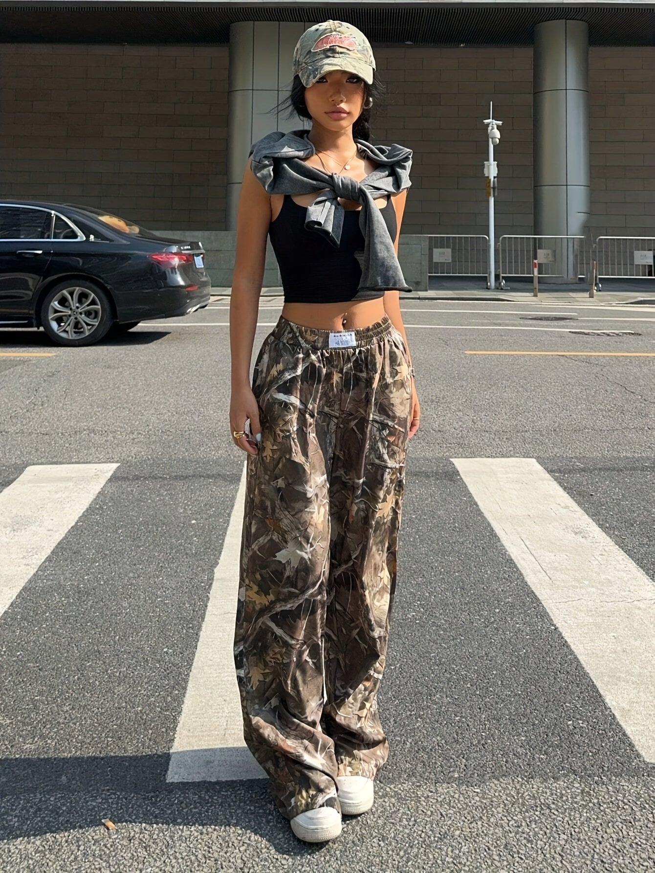 1pc YOUNG Style Women'S Wide Leg Pants, Polyester Woven Fabric with Plant Print, Fall\u002FWinter Season, Pockets Detail, Adult Casual Trousers