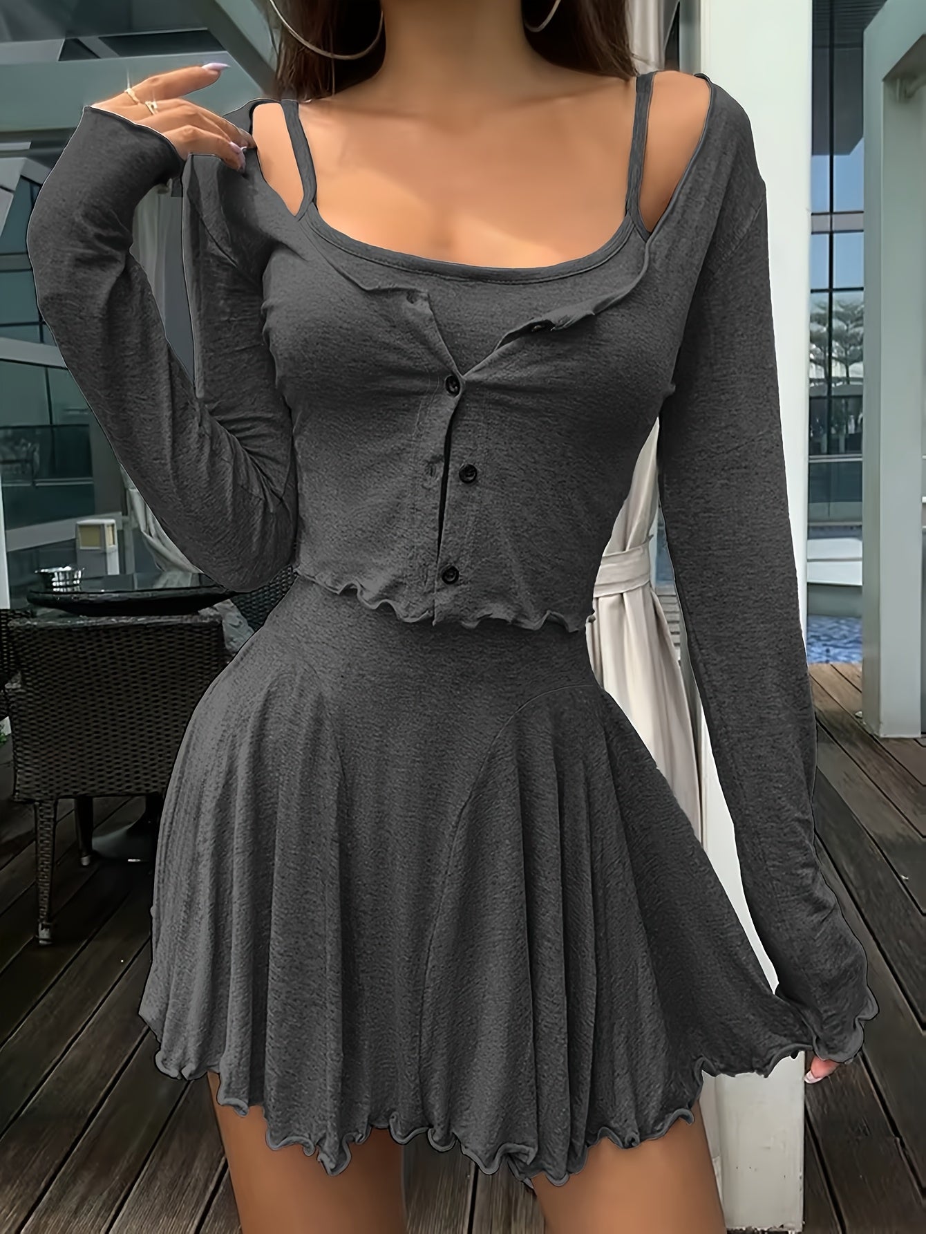 Sweet and Spicy Set: Retro and Simple Cardigan Overlay with Strappy Dress Two-piece Outfit, European and American Style