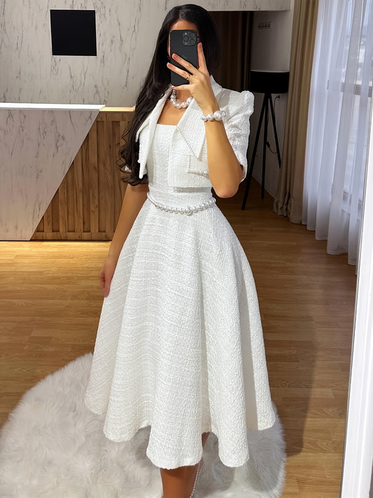Stylish, elegant and minimalist two-piece set of solid color suit jacket and dress without pearl belt