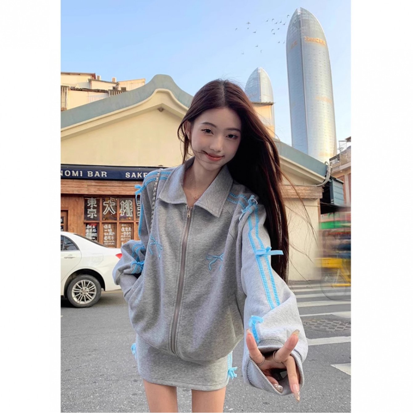 Women's Oversized Hooded Jacket with White Piping Trim - Grey Lapel Collar Long Sleeve Coat, Casual Loose Fit Outerwear for Spring\u002FAutumn\u002FWinter, Hand Washable Layered Blazer-like Sweater (No)
